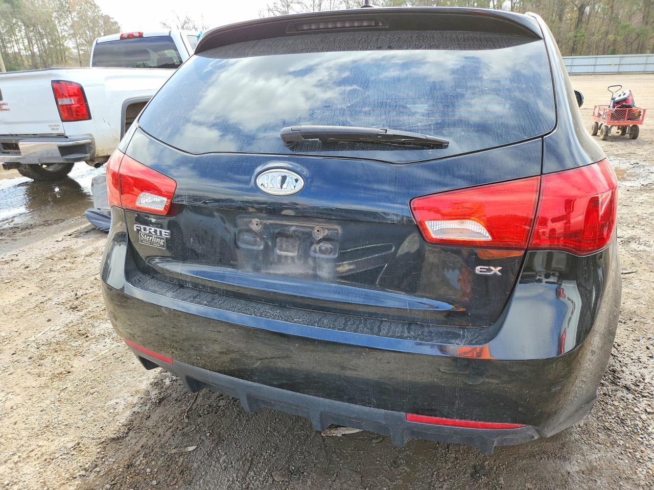 2011 Kia Forte Ex - Image 6