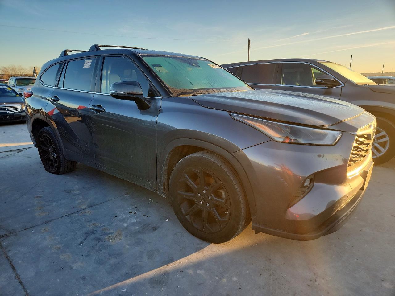 2023 Toyota Highlander L - Фото 4