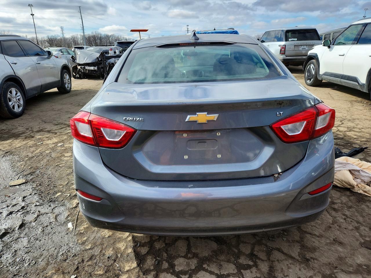 2018 Chevrolet Cruze Lt - Image 6