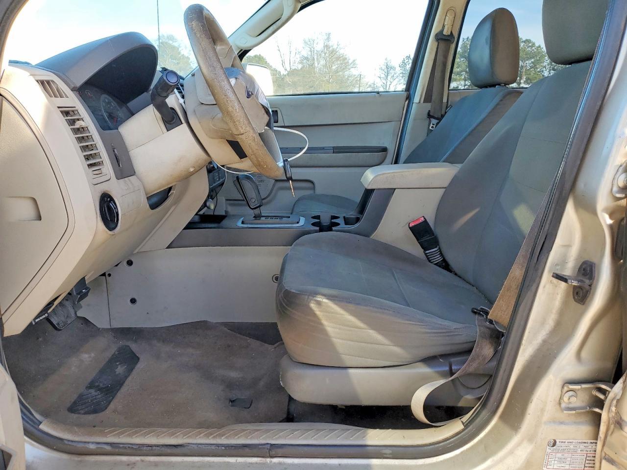 2010 Ford Escape Xls - Фото 7