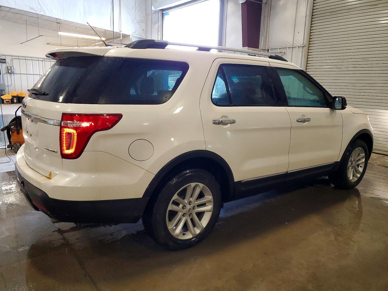 2014 Ford Explorer Xlt - Фото 3