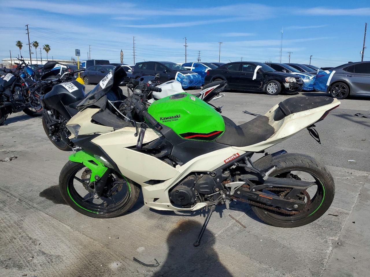 2022 Kawasaki Ex400 - Фото 3