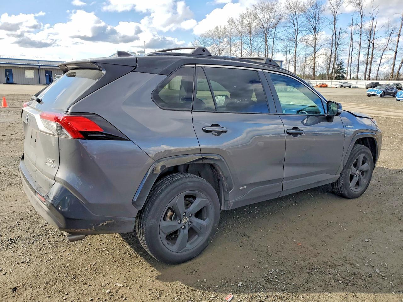 2021 Toyota Rav4 Xse - Image 3