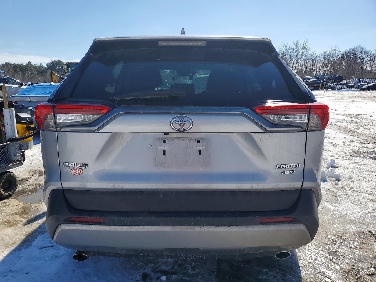2022 Toyota Rav4 Limited - Фото 6