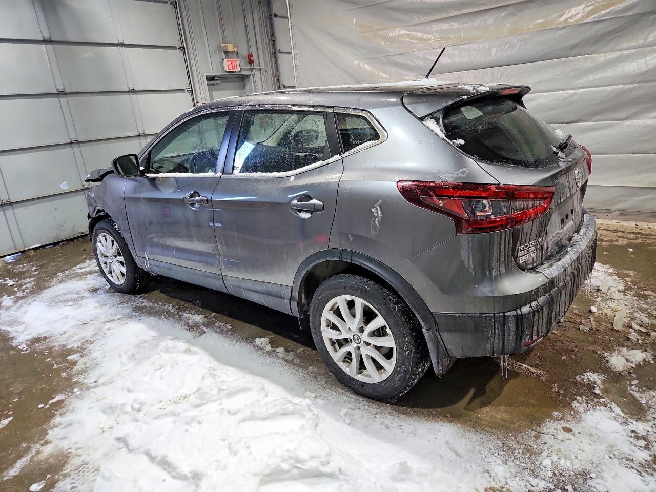 2020 Nissan Rogue Sport S - Фото 2