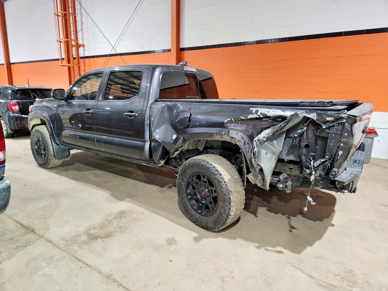 2023 Toyota Tacoma Sr5 V6 - Image 2