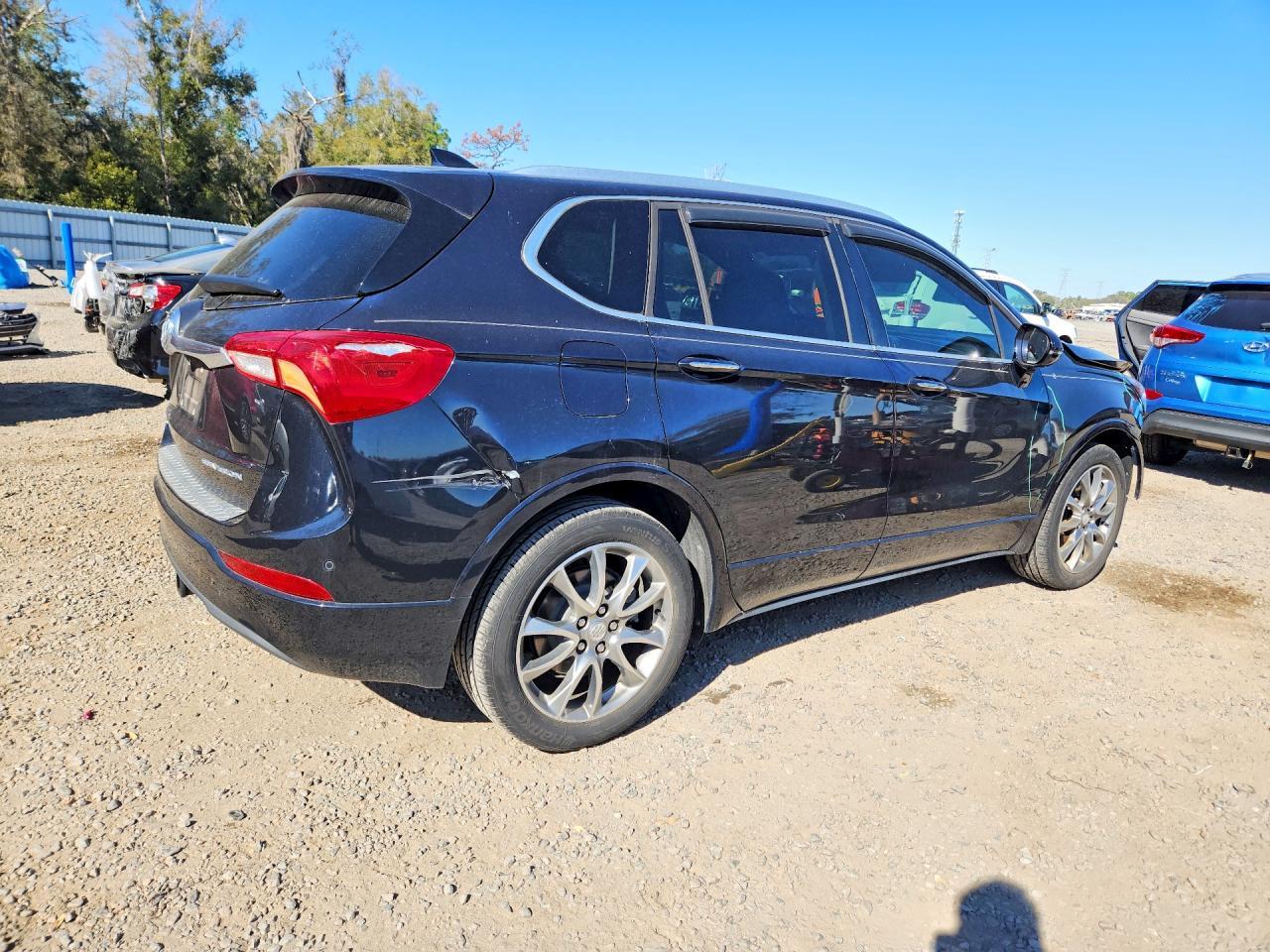2020 Buick Envision Essence - Фото 3