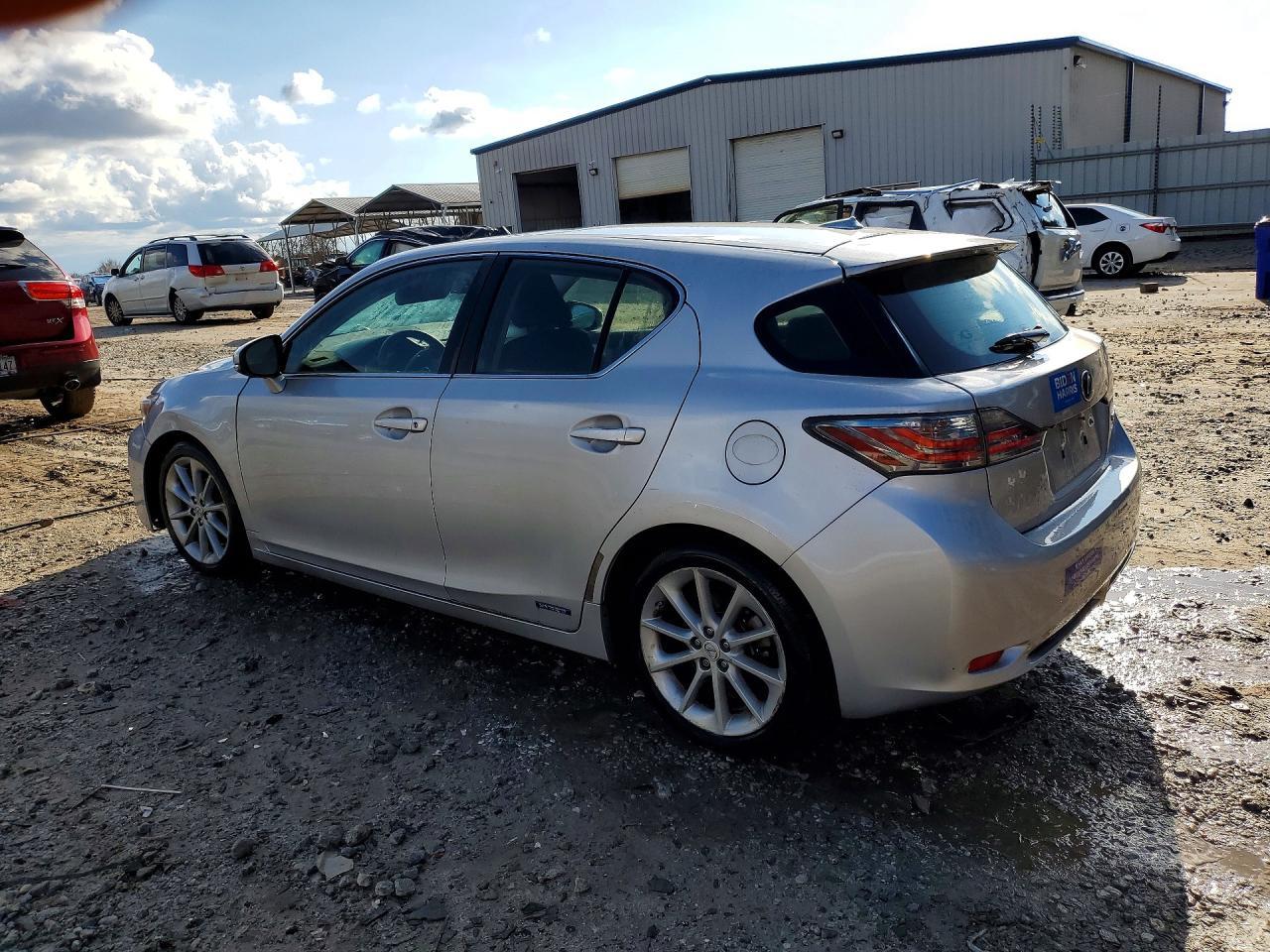 2012 Lexus Ct 200H Premium - Image 2