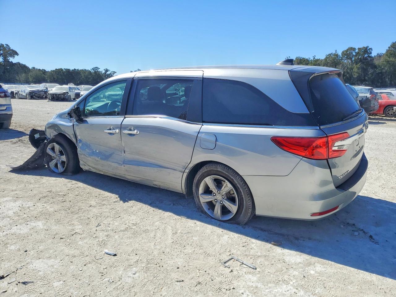 2020 Honda Odyssey Exl - Фото 2