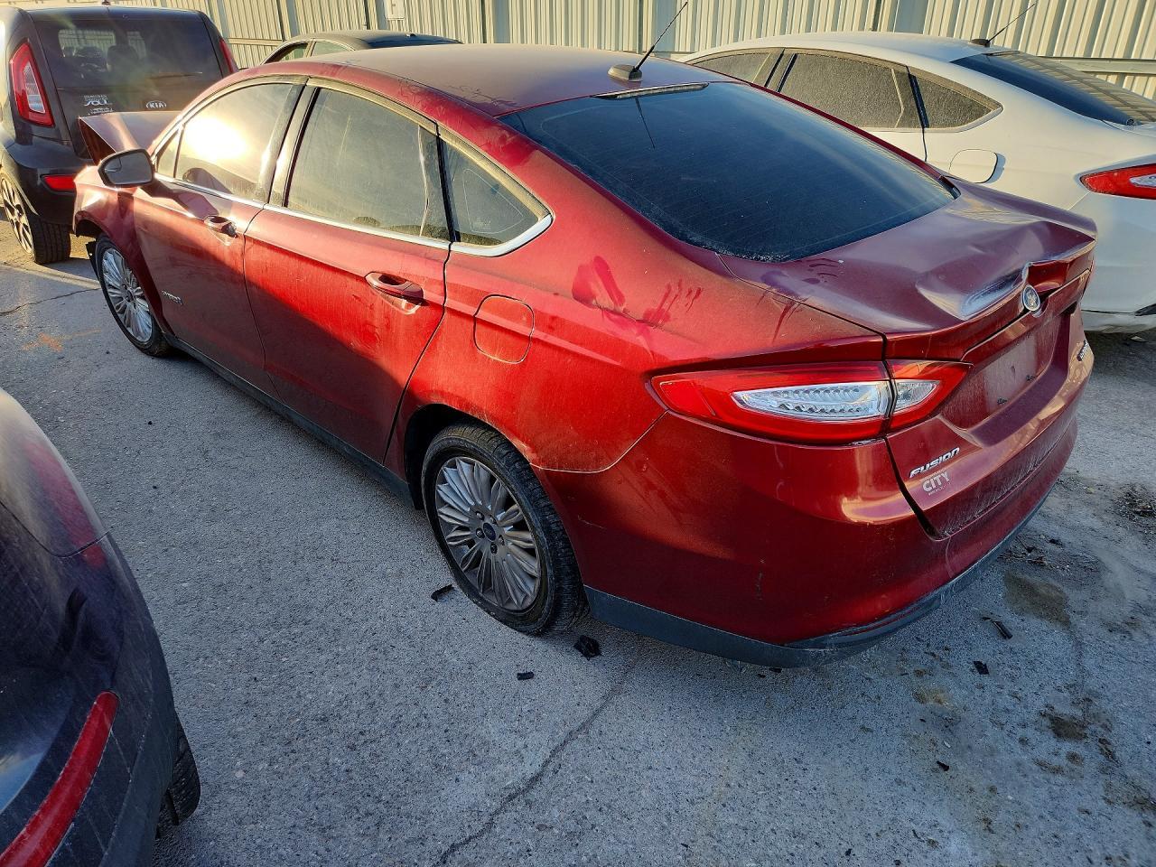 2014 Ford Fusion S Hybrid - Фото 2