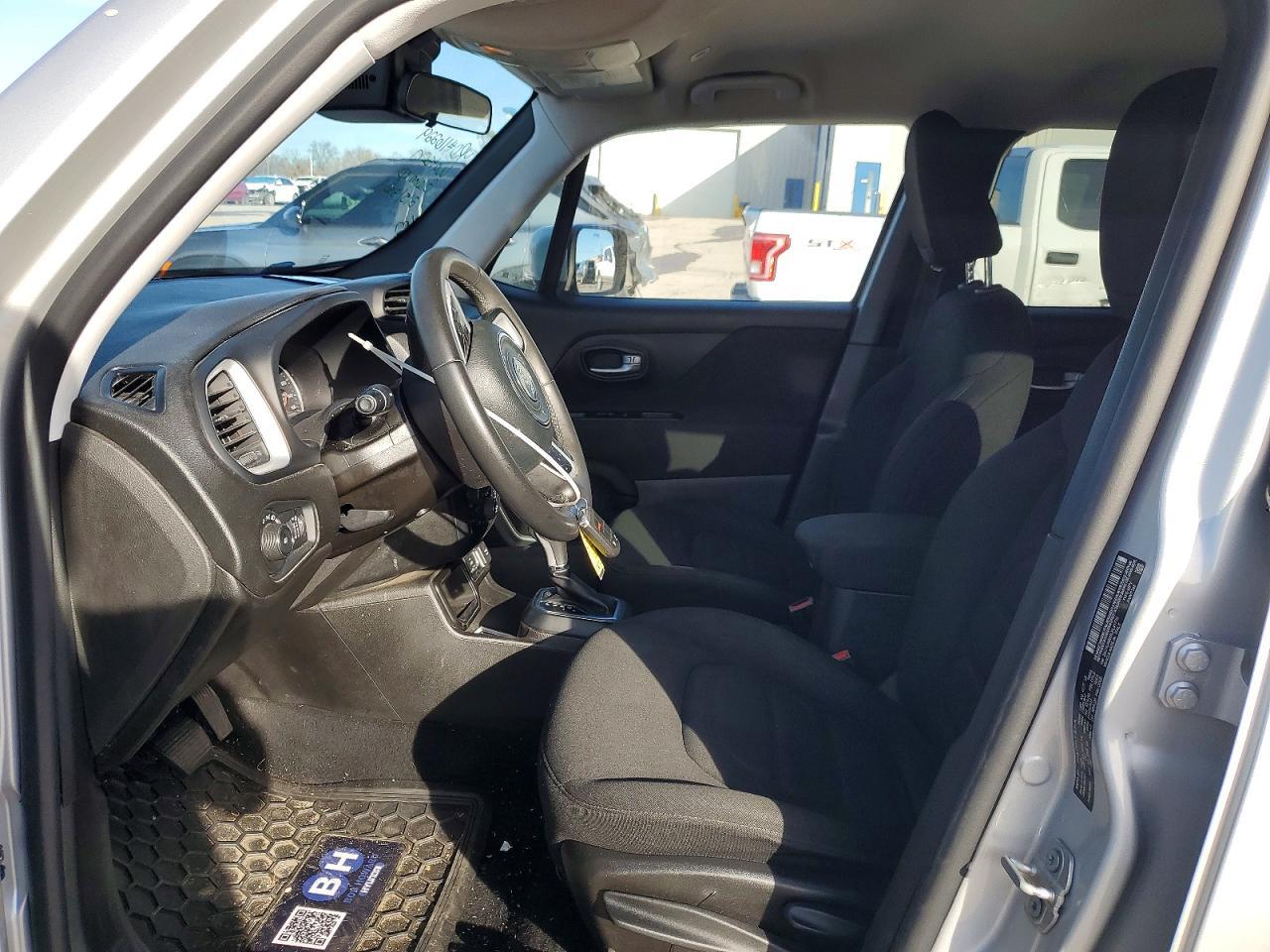 2020 Jeep Renegade Latitude - Фото 7