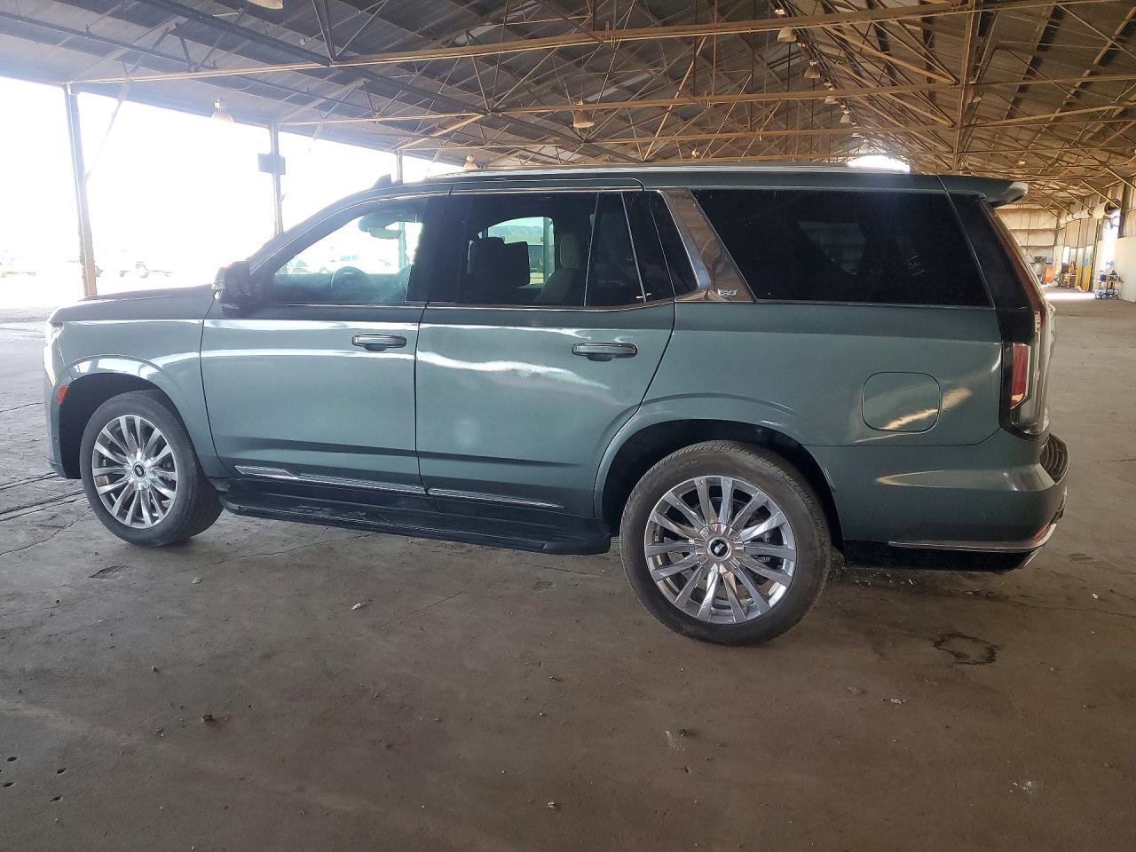 2024 Cadillac Escalade Premium Luxury - Image 2