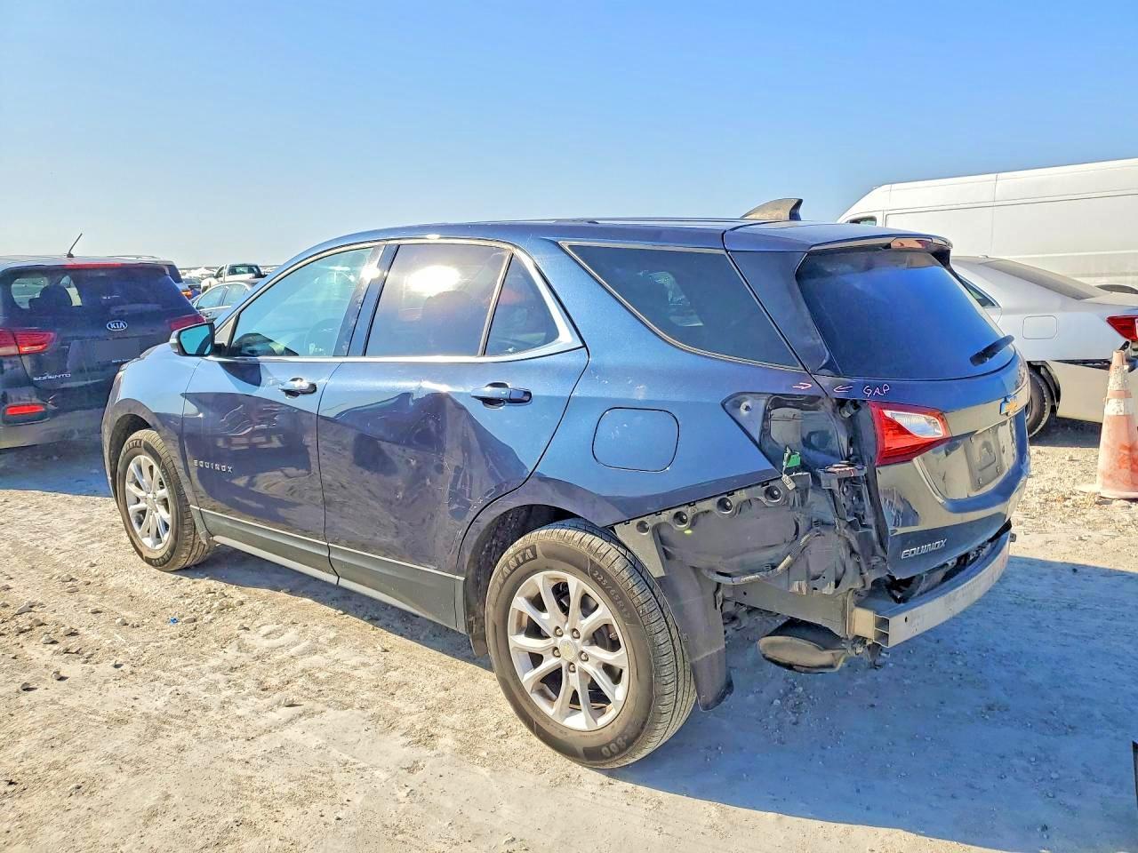 2018 Chevrolet Equinox Lt - Фото 2