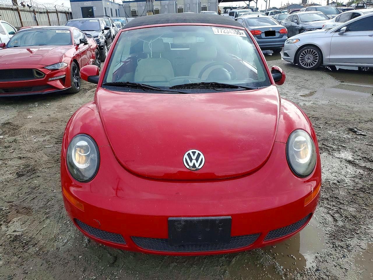 2009 Volkswagen New Beetle S - Image 5