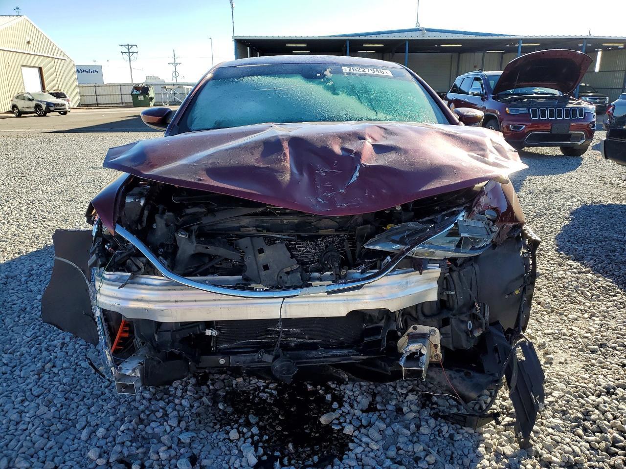 2016 Chrysler 200 Limited - Фото 5