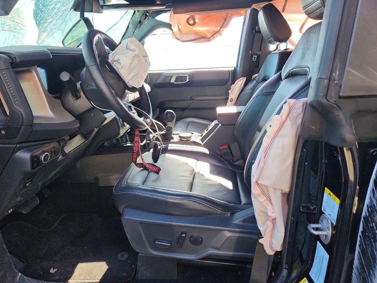 2025 Ford Bronco Outer Banks - Фото 7