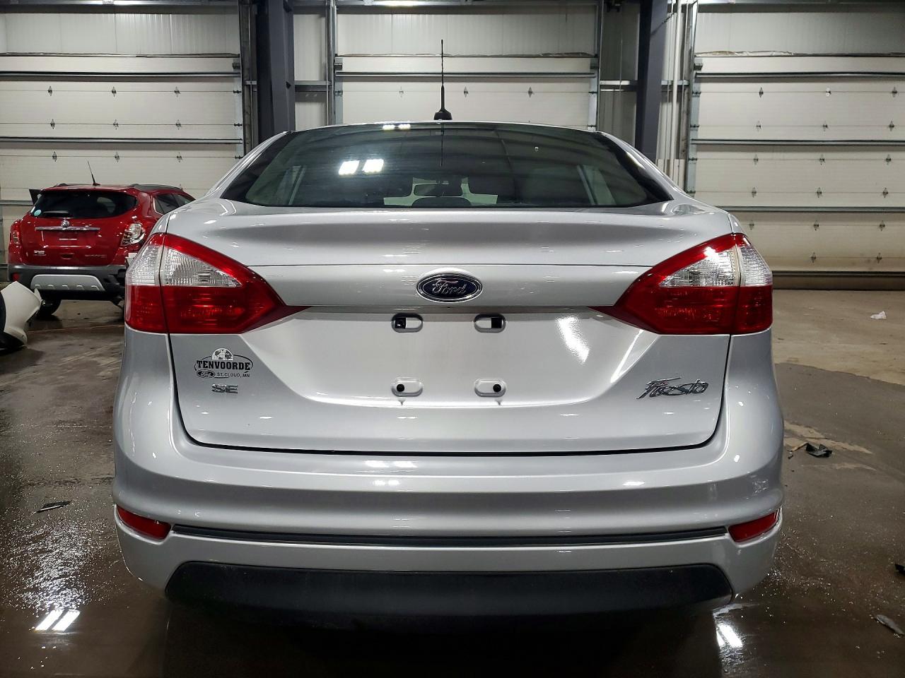2017 Ford Fiesta Se - Фото 6