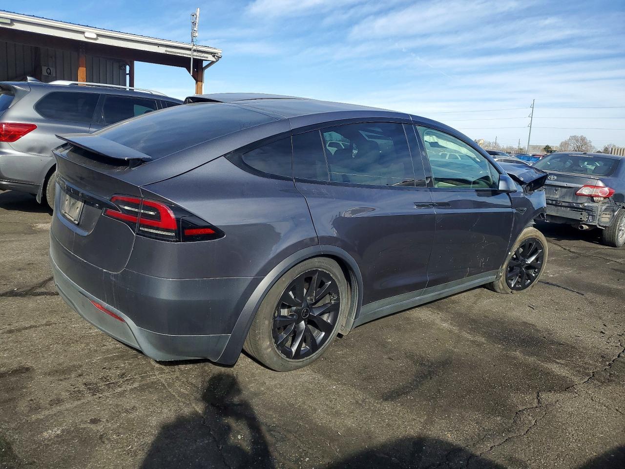 2023 Tesla Model X - Image 3