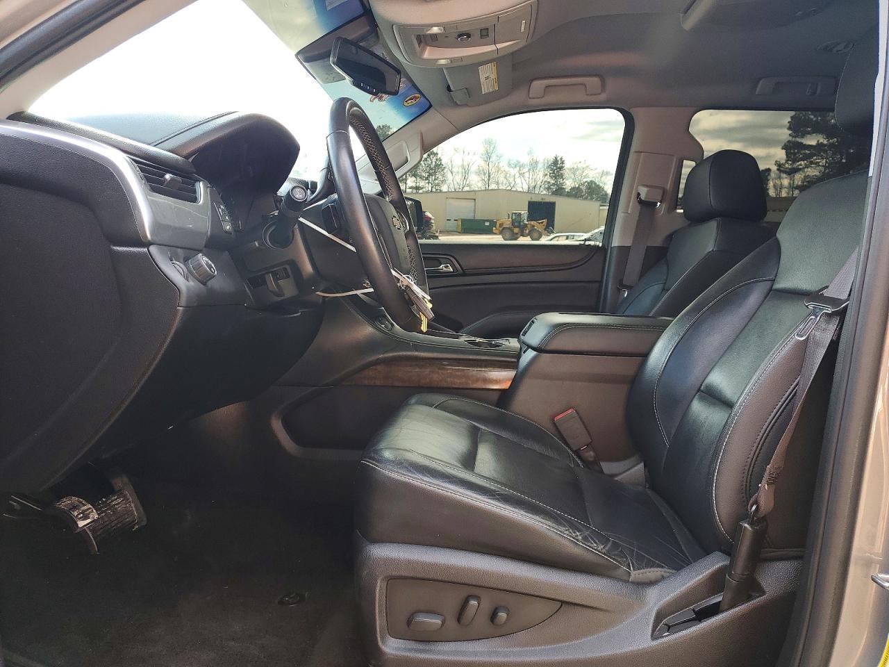 2017 Chevrolet Suburban C1500 Lt - Image 7