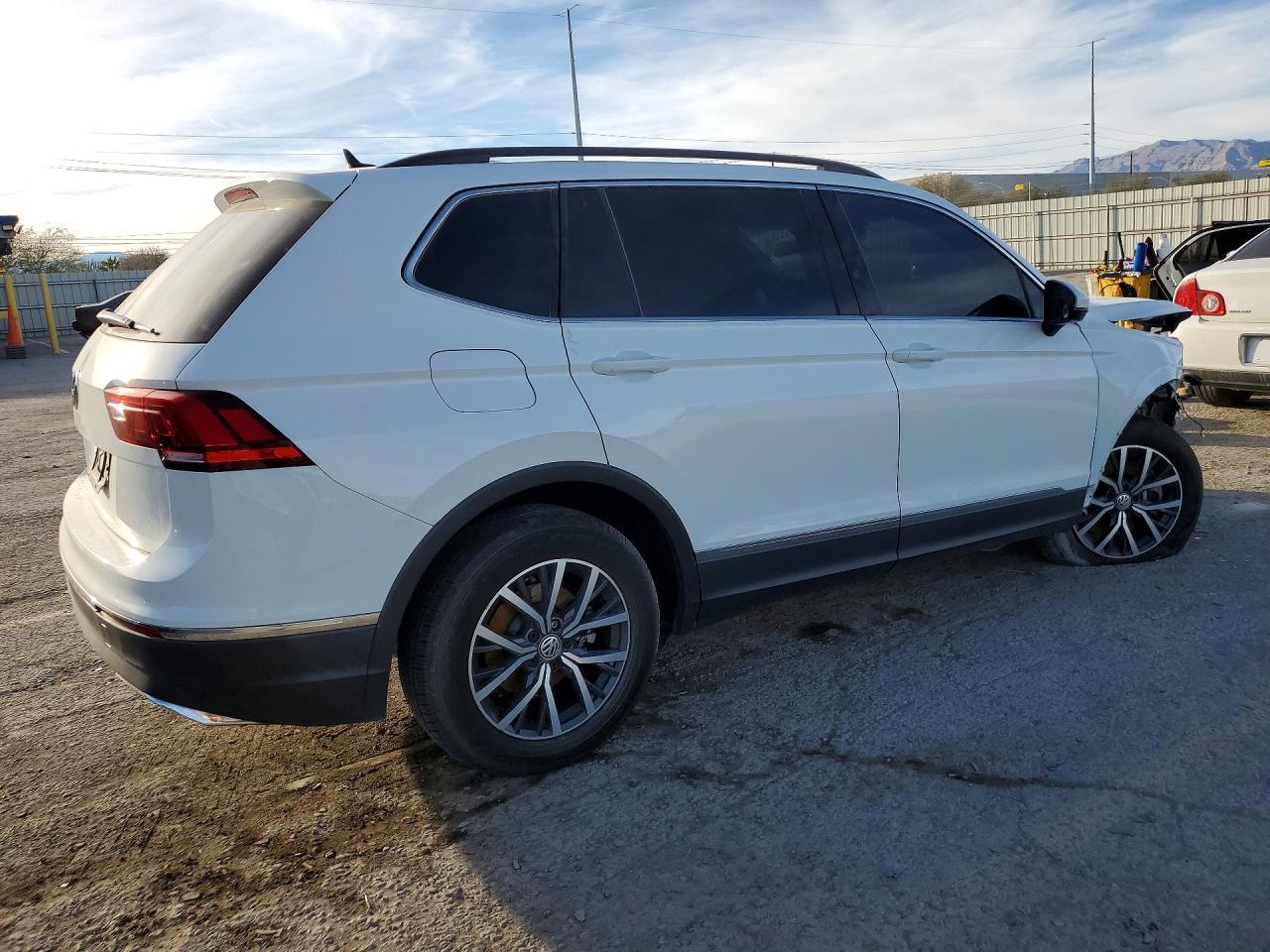 2020 Volkswagen Tiguan Se - Image 3