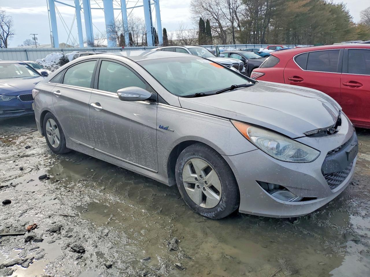 2012 Hyundai Sonata Hybrid Base - Фото 4