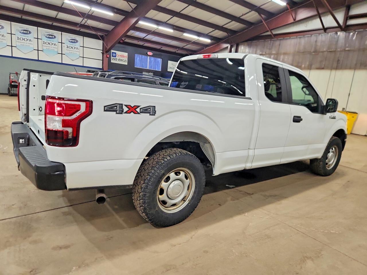 2020 Ford F150 Super Cab - Фото 3