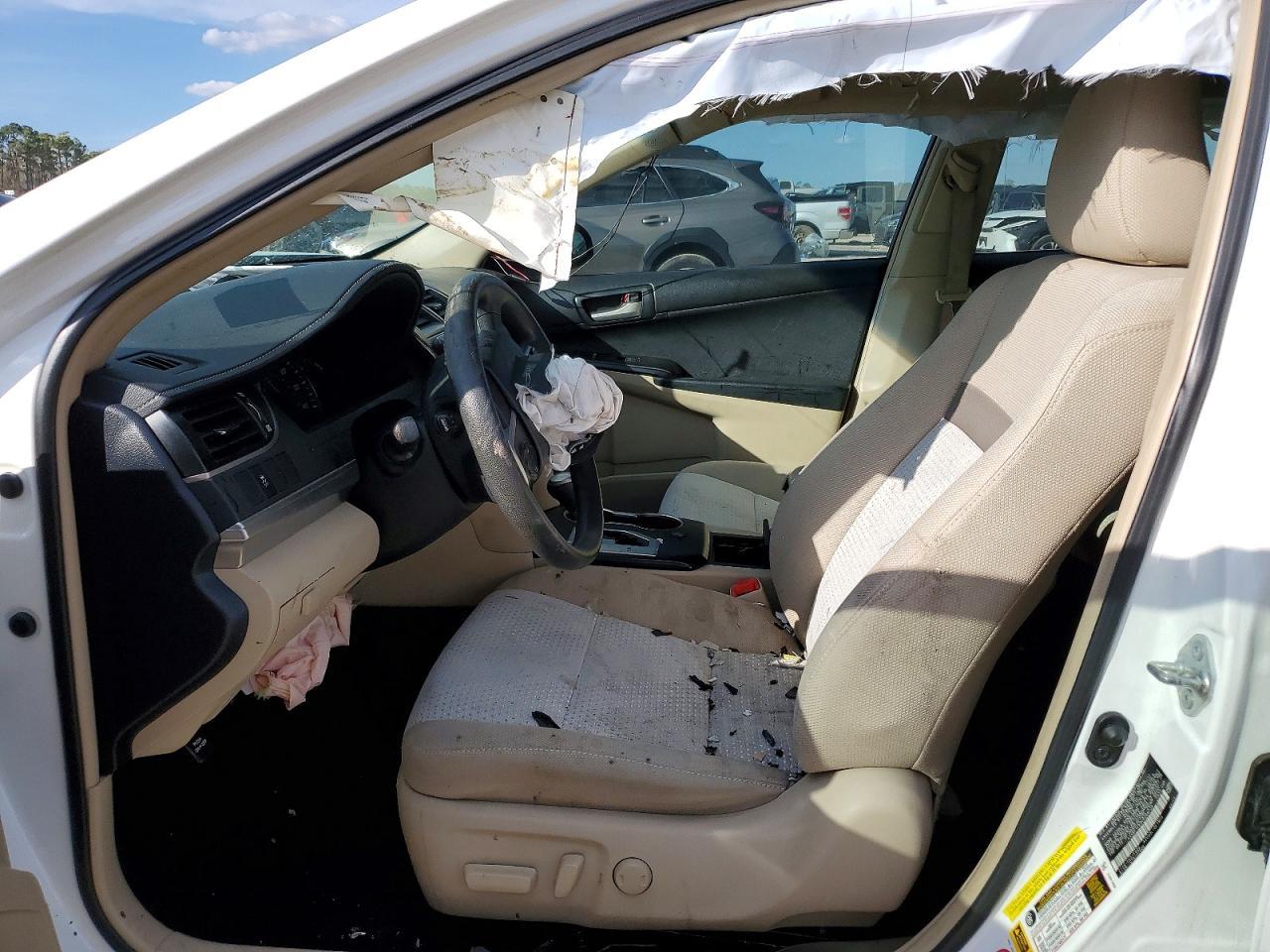 2012 Toyota Camry Base - Фото 7