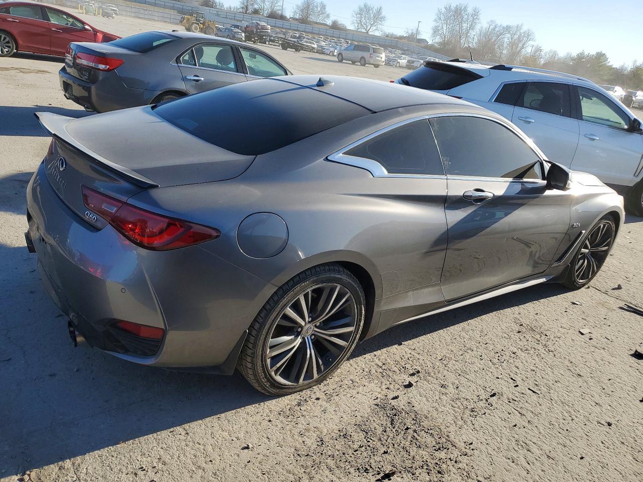 2017 Infiniti Q60 Premium - Image 3