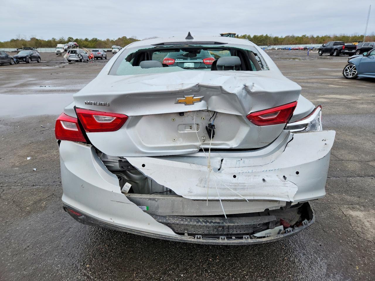 2020 Chevrolet Malibu Ls - Фото 6