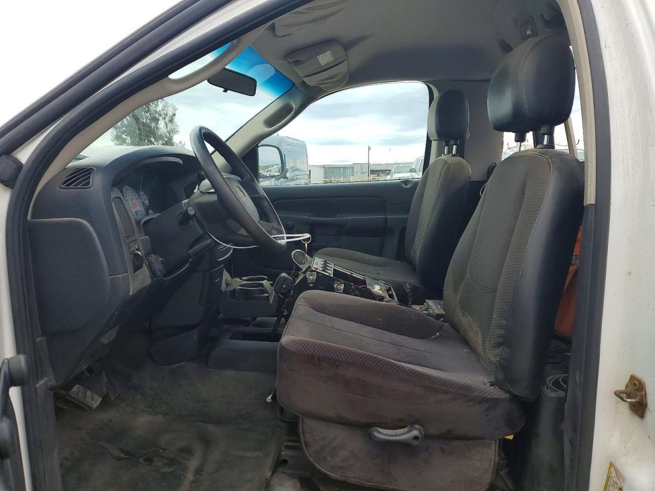 2005 Dodge Ram 2500 St - Фото 7
