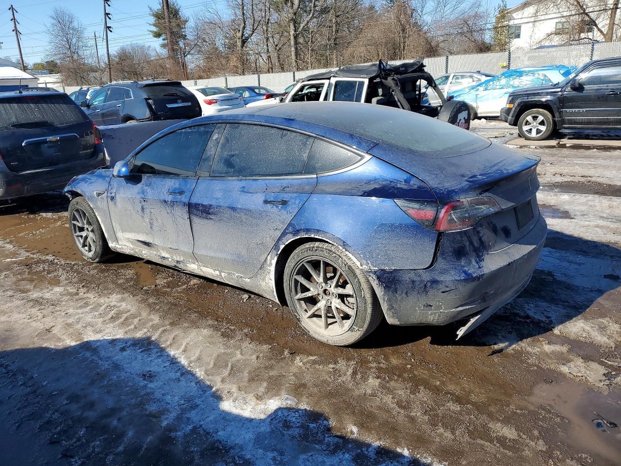 2021 Tesla Model 3 - Image 2