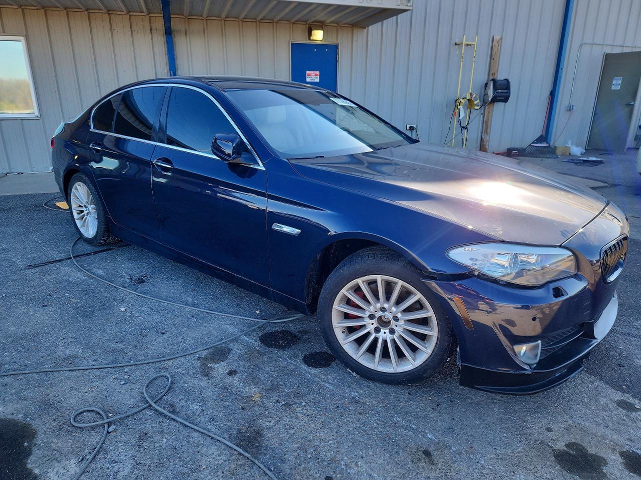 2013 BMW 528 Xi - Image 4