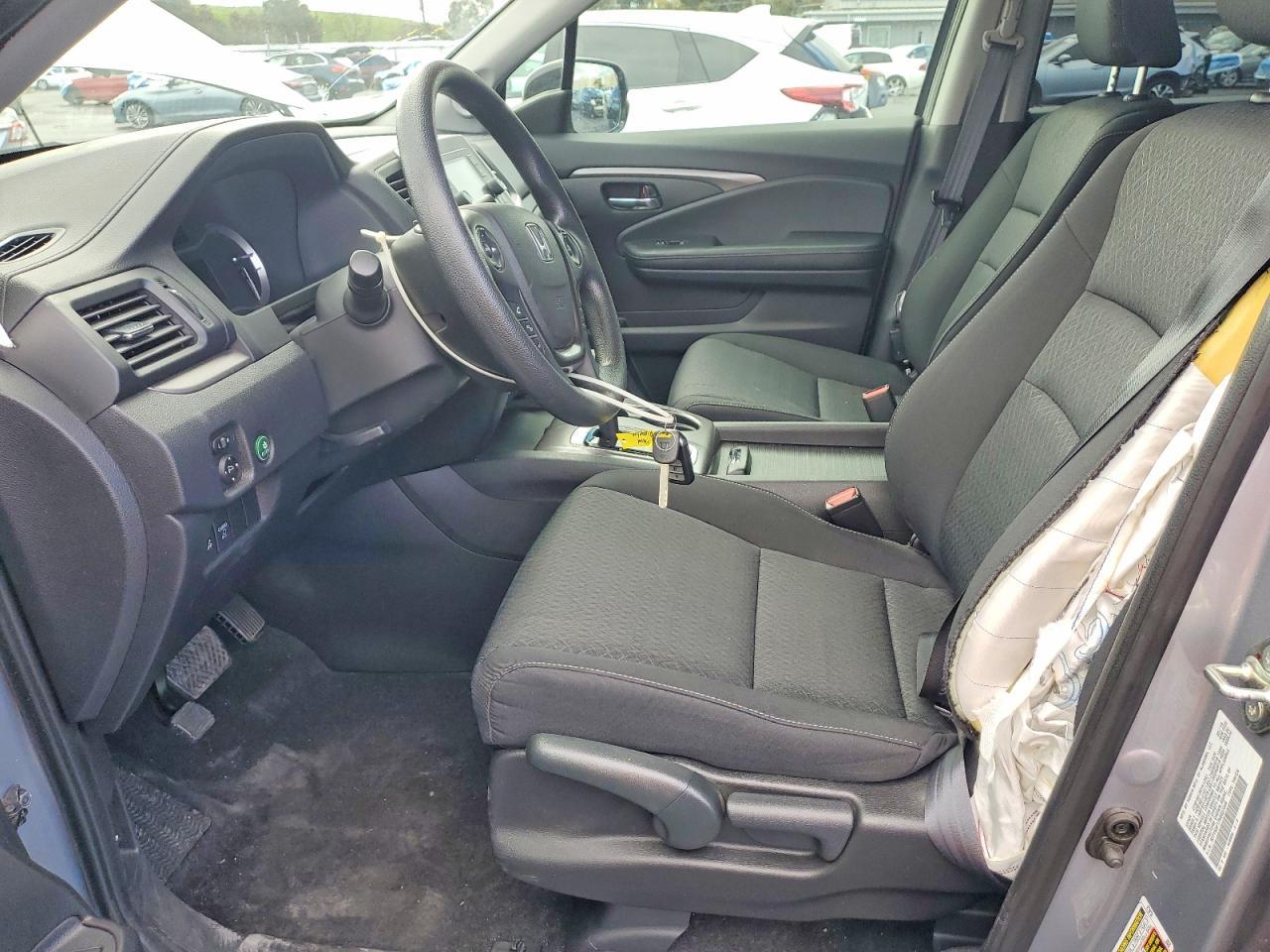 2019 Honda Ridgeline Sport - Image 7