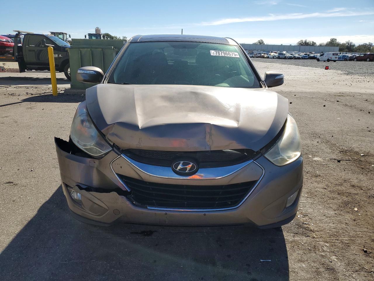 2011 Hyundai Tucson Limited - Image 5