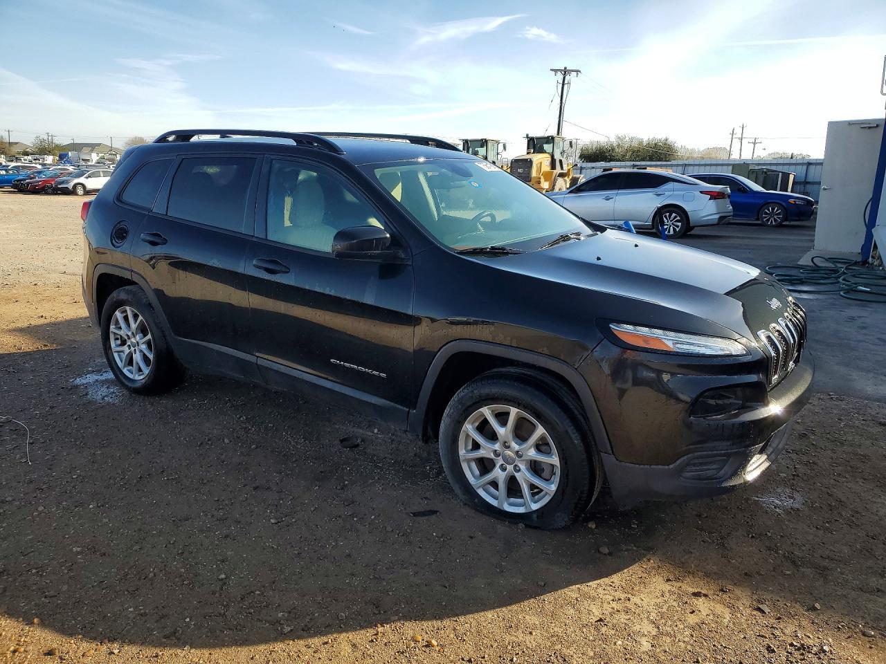 2016 Jeep Cherokee Sport - Фото 4