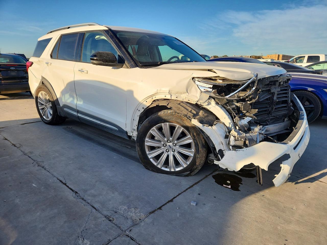 2020 Ford Explorer Limited - Image 4