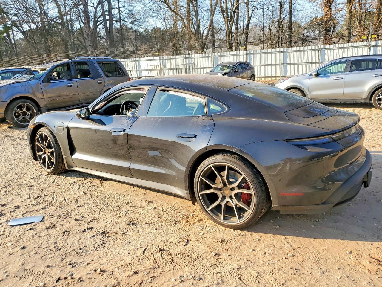 2025 Porsche Taycan 4S - Фото 2