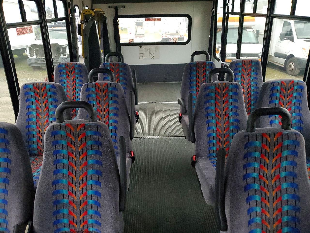 2014 Chevrolet Express G4500 - Фото 6