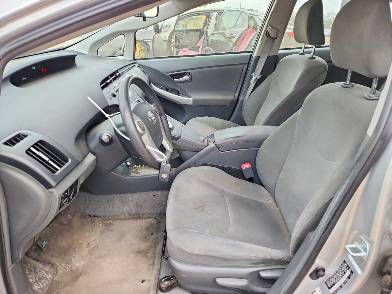 2011 Toyota Prius - Image 7
