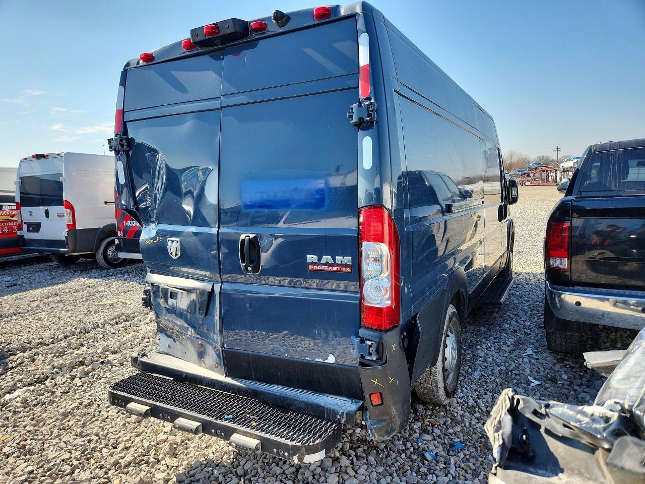 2021 Ram Promaster 3500 Delivery Van - Фото 3