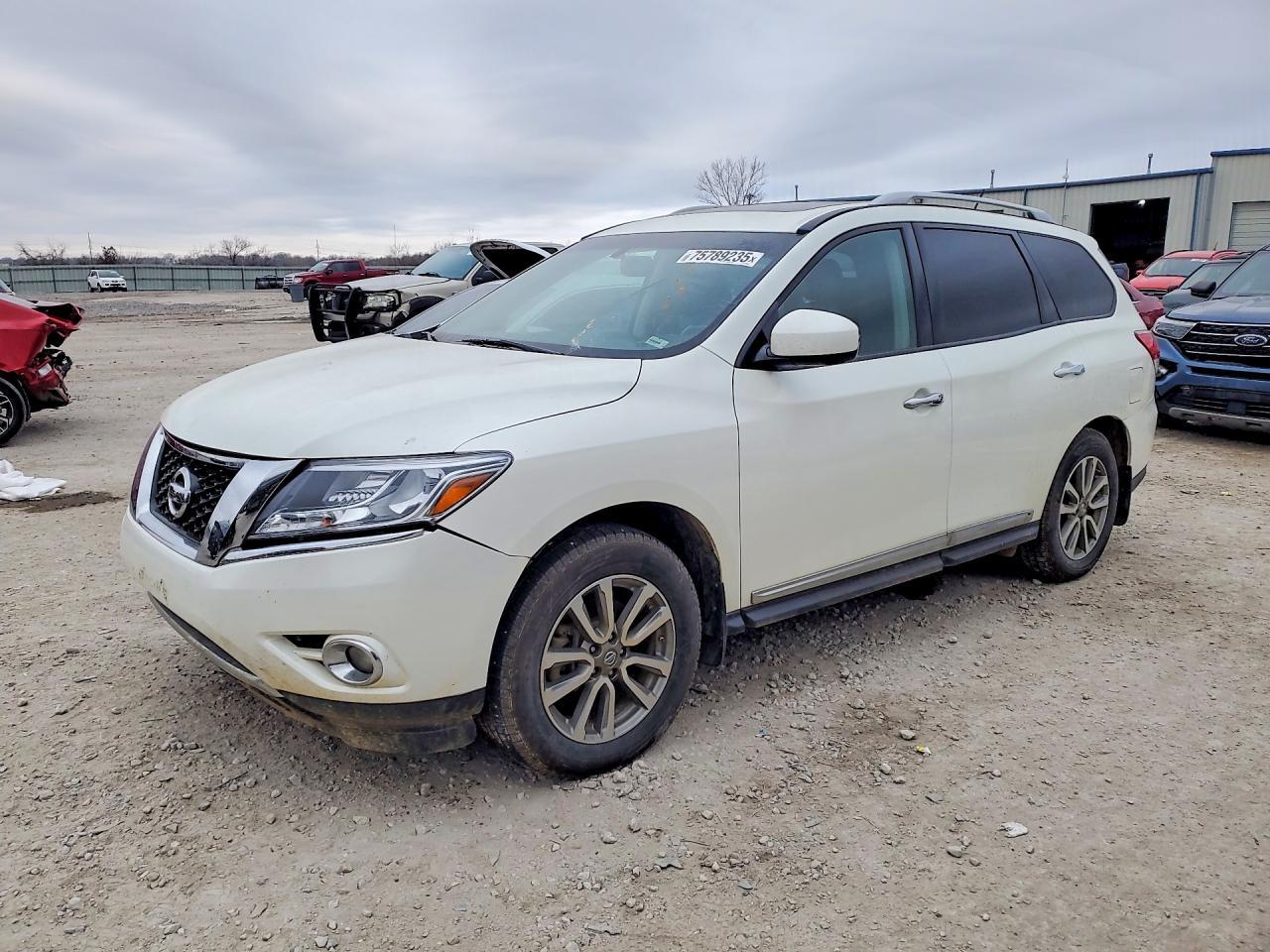 2015 Nissan Pathfinder S