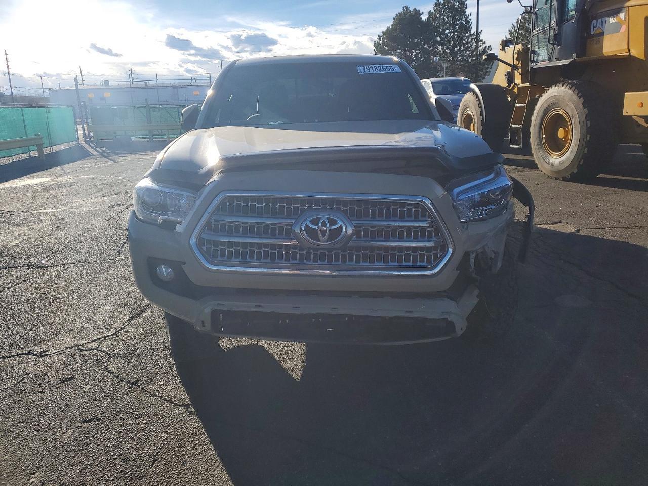 2017 Toyota Tacoma - Image 5