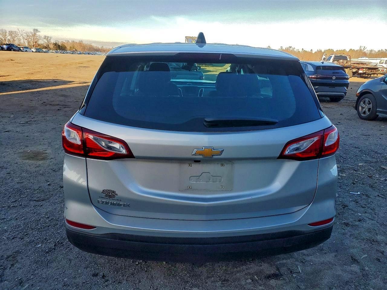 2021 Chevrolet Equinox Ls - Фото 6