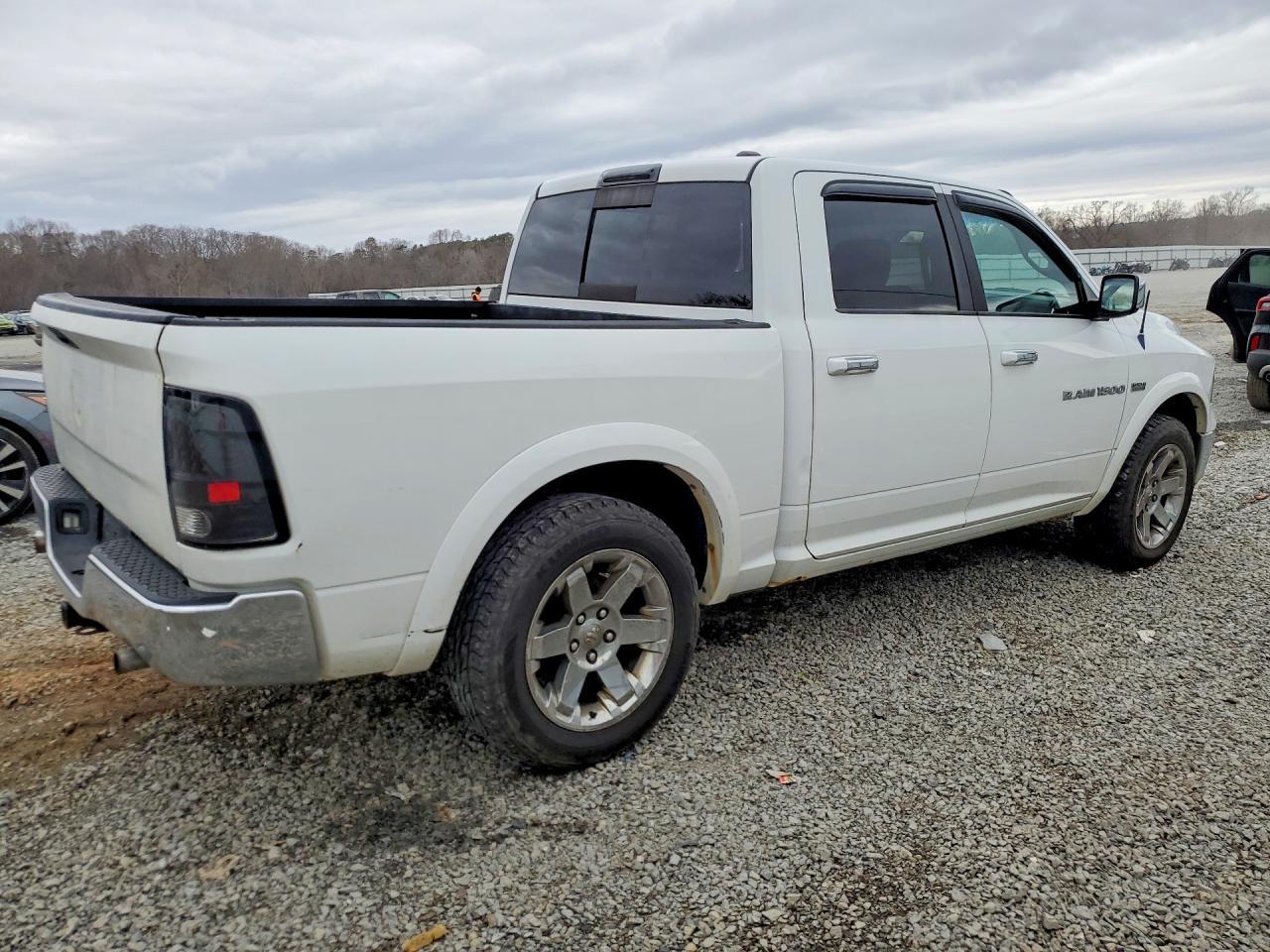 2012 Dodge Ram 1500 Laramie - Фото 3