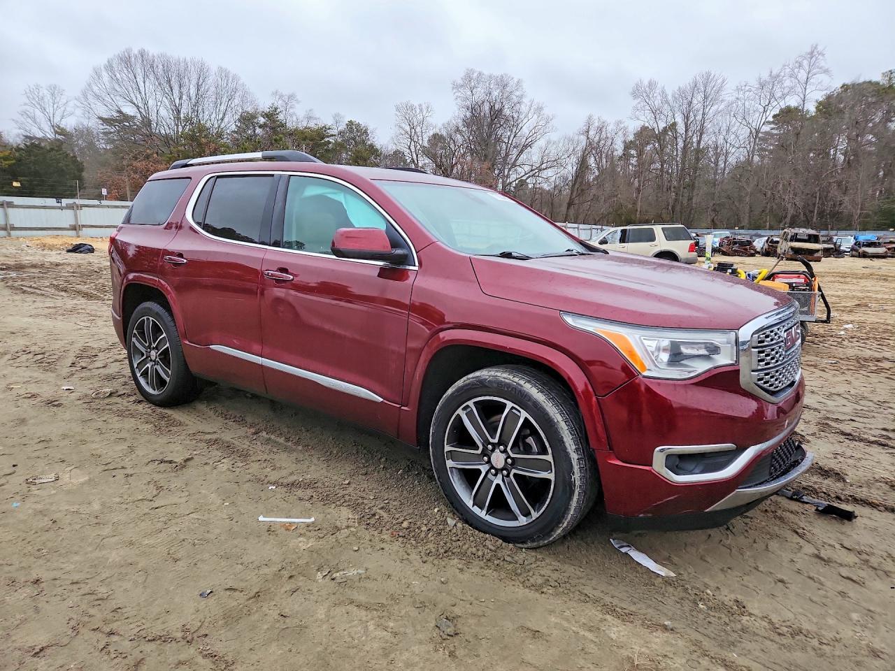 2017 GMC Acadia Denali - Image 4