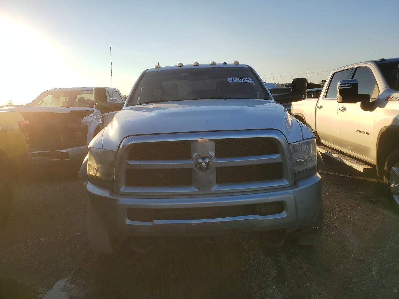 2015 Ram 4500 Truck Cab And Chassis - Image 5