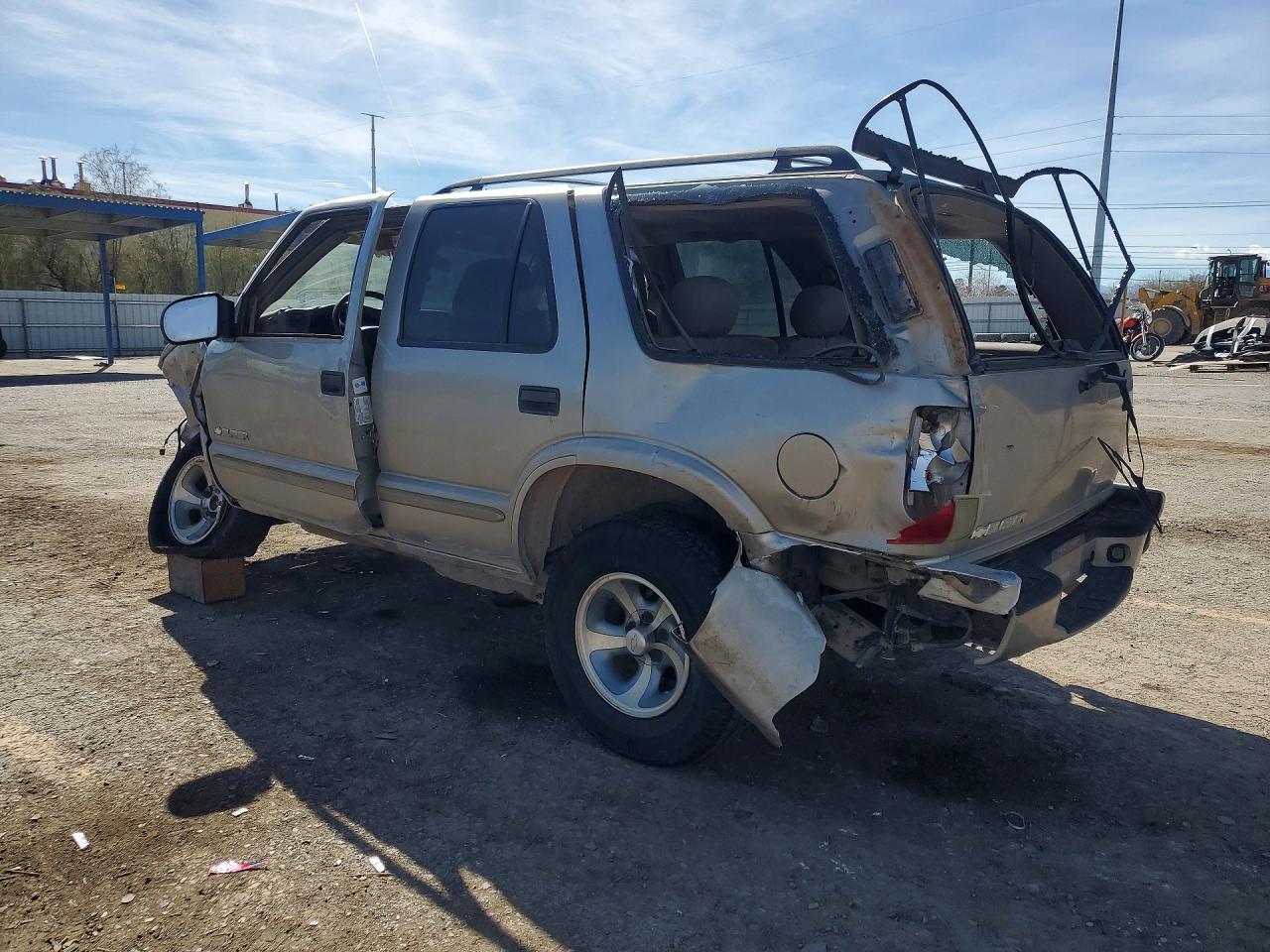 2004 Chevrolet Blazer - Фото 2