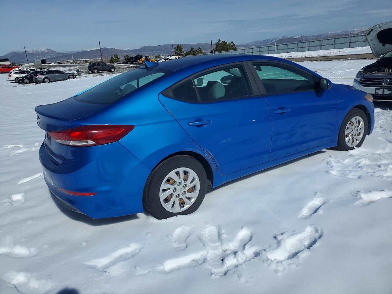 2017 Hyundai Elantra Se - Image 3