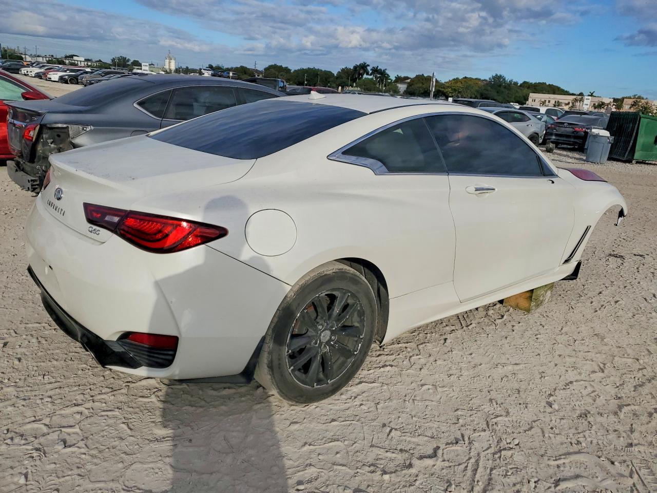 2020 Infiniti Q60 Pure - Фото 3