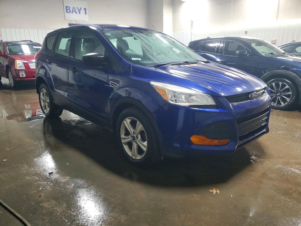 2014 Ford Escape S - Фото 4